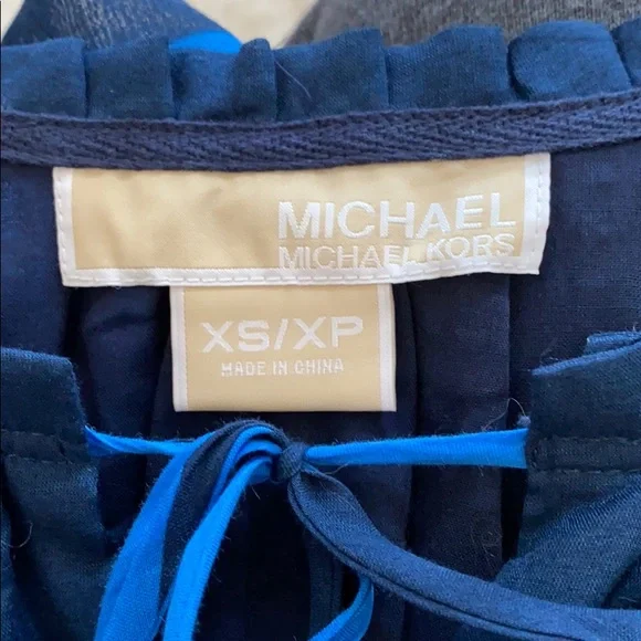 NWOT!! MICHAEL Michael Kors Blouse - Picture 4 of 5